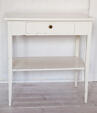 Vitt litet bord